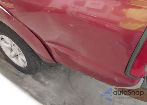 2001 Nissan Frontier Xe z USA, uszkodzony, nr VIN 1N6DD26S51C396210